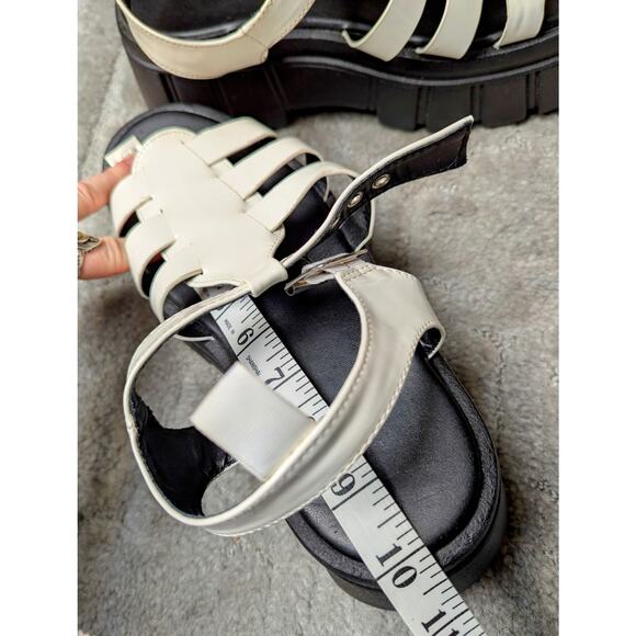Forever 21 White Chunky Platform Sandals WOMENS 8 patent leather caged lug sole - Picture 13 of 13